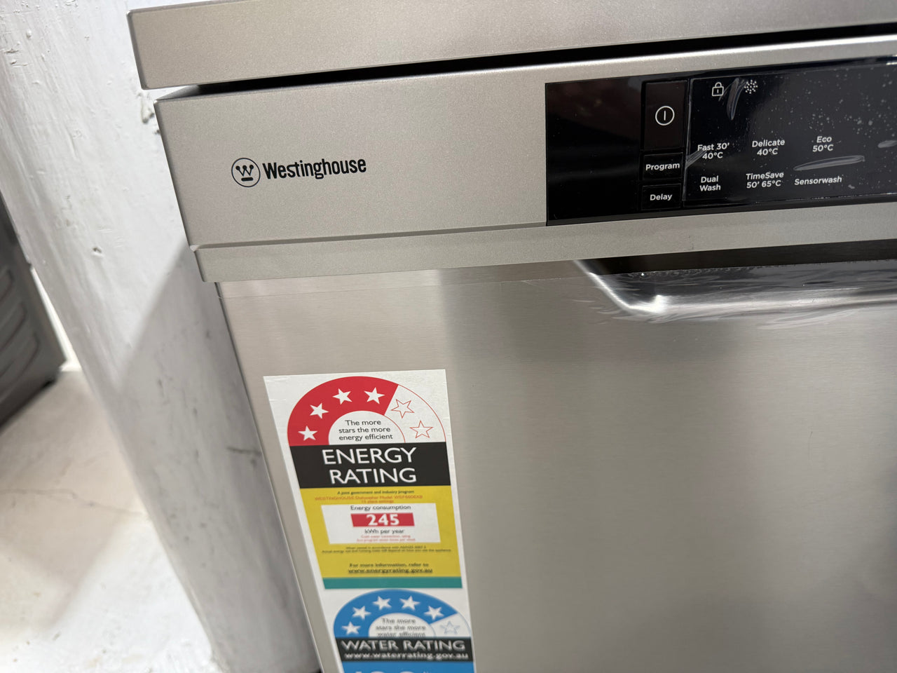 Transportation damaged Westinghouse WSF6606XB 60cm Stainless Steel Freestanding Dishwasher - Second Hand Appliances Geebung