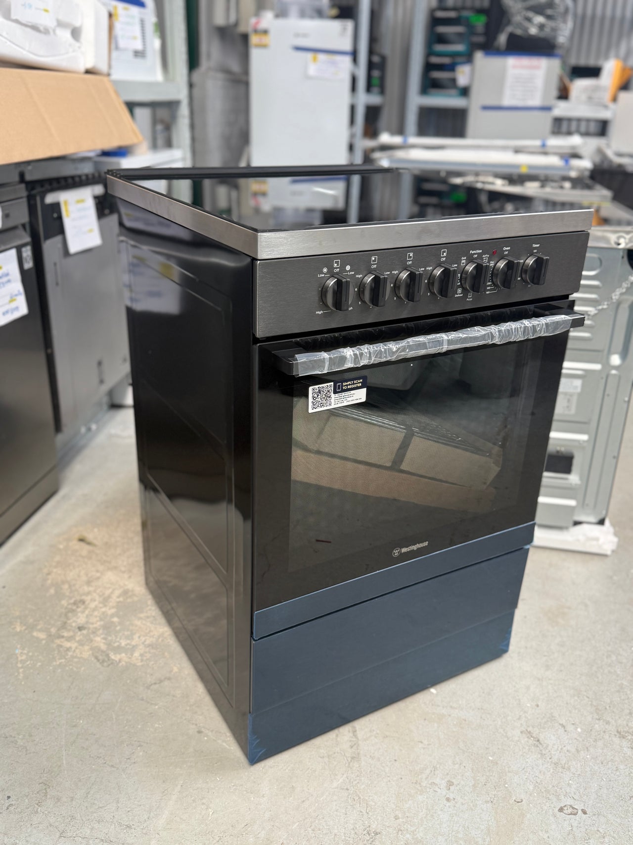 Westinghouse 60cm Electric Freestanding Oven - Dark Stainless Steel WFE646DSCB - Second Hand Appliances Geebung