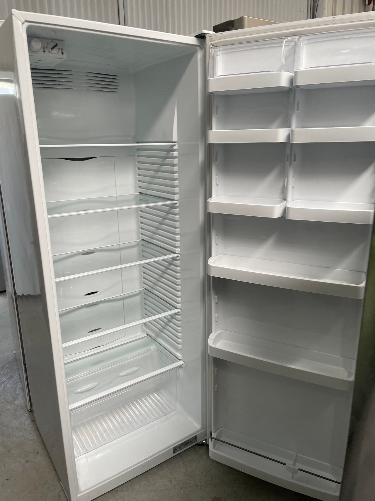 Second hand 451l Fisher&Paykel Upright Fridge E450R | Second Hand ...