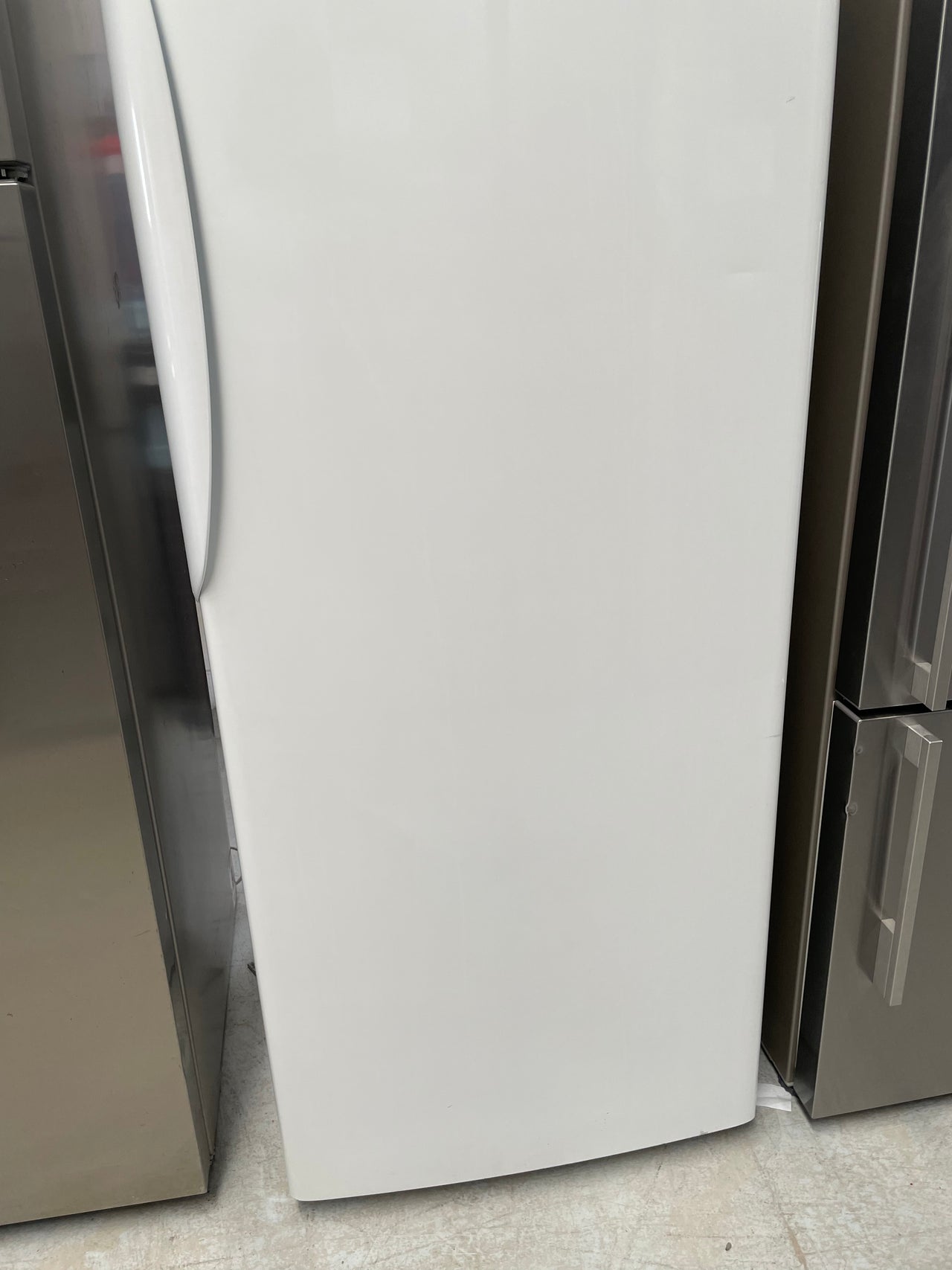 Second hand Fisher & Paykel N388 389L Upright Freezer - Second Hand Appliances Geebung