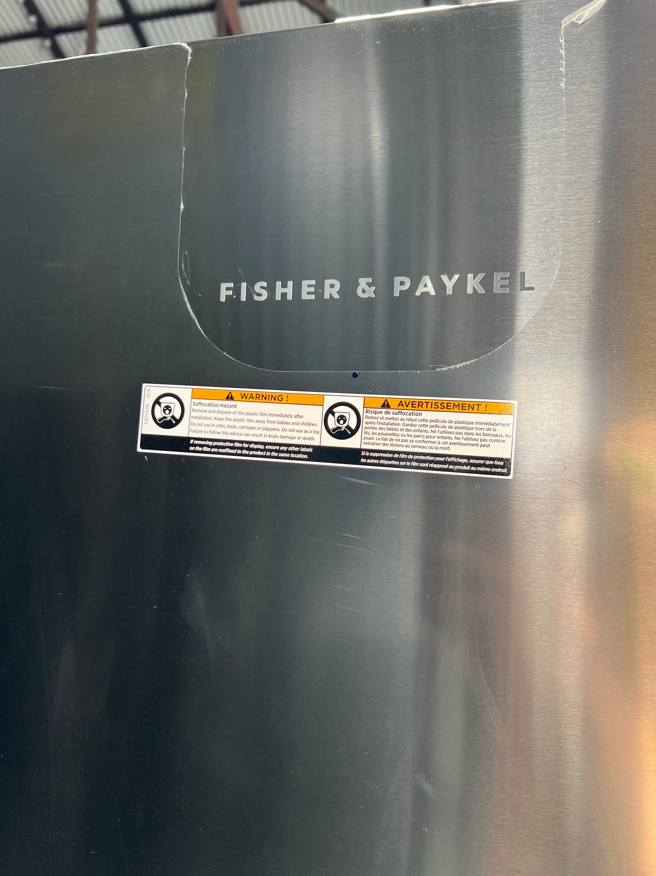 Factory second Fisher & Paykel 569L French Door Refrigerator RF610ANUB5 - Second Hand Appliances Geebung