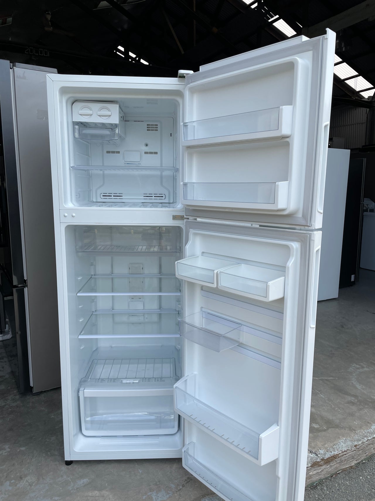 Westinghouse WTB2800WC 280L Top Mount Fridge - Second Hand Appliances Geebung