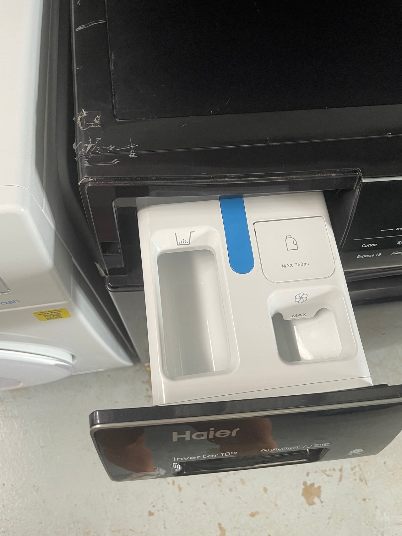 Factory second Haier 10kg Front Loader HWF10ANB1 - Second Hand Appliances Geebung