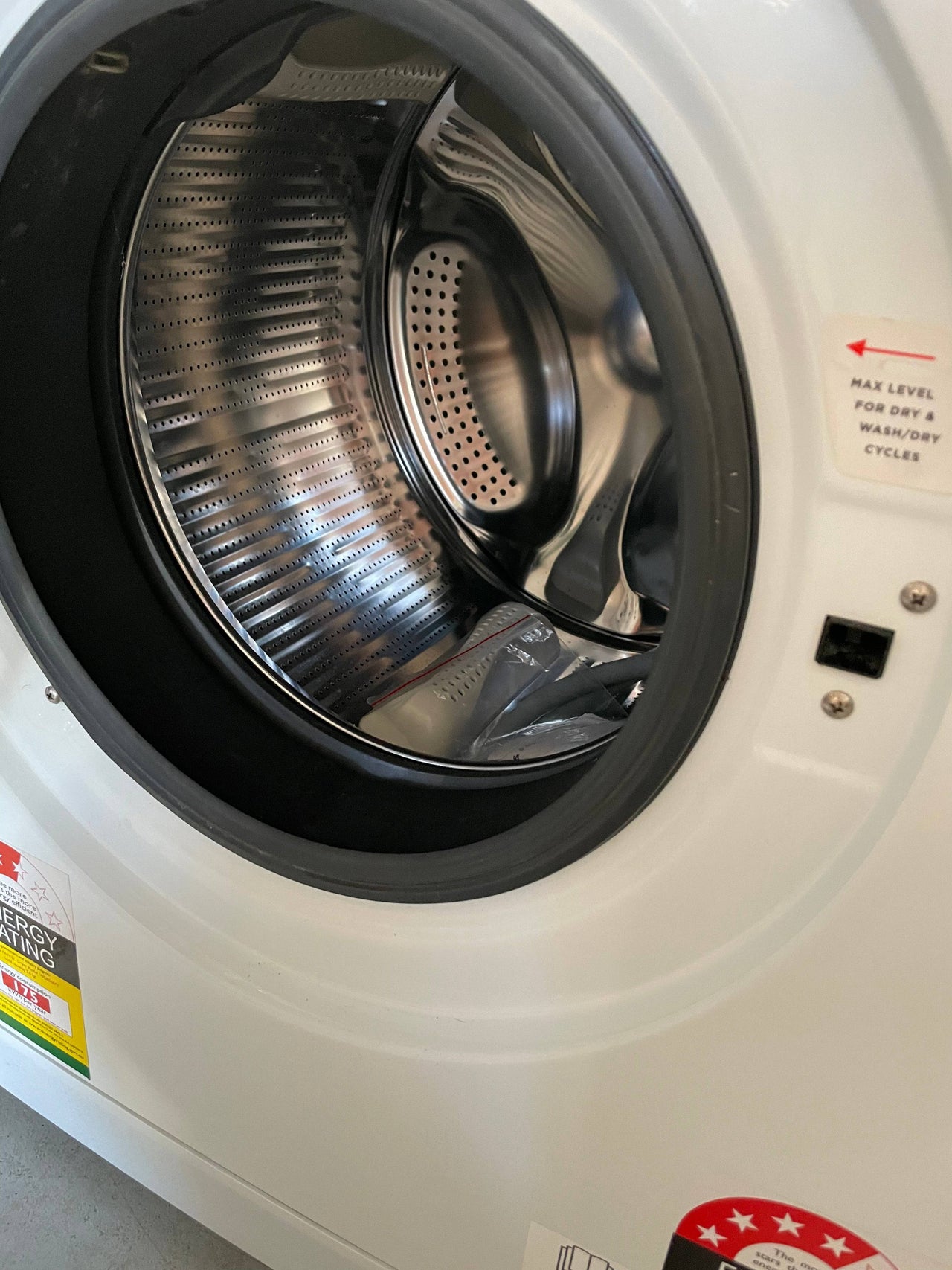 Factory second Fisher & Paykel 8.5kg-5kg Combo Washer Dryer WD8560F1 - Second Hand Appliances Geebung