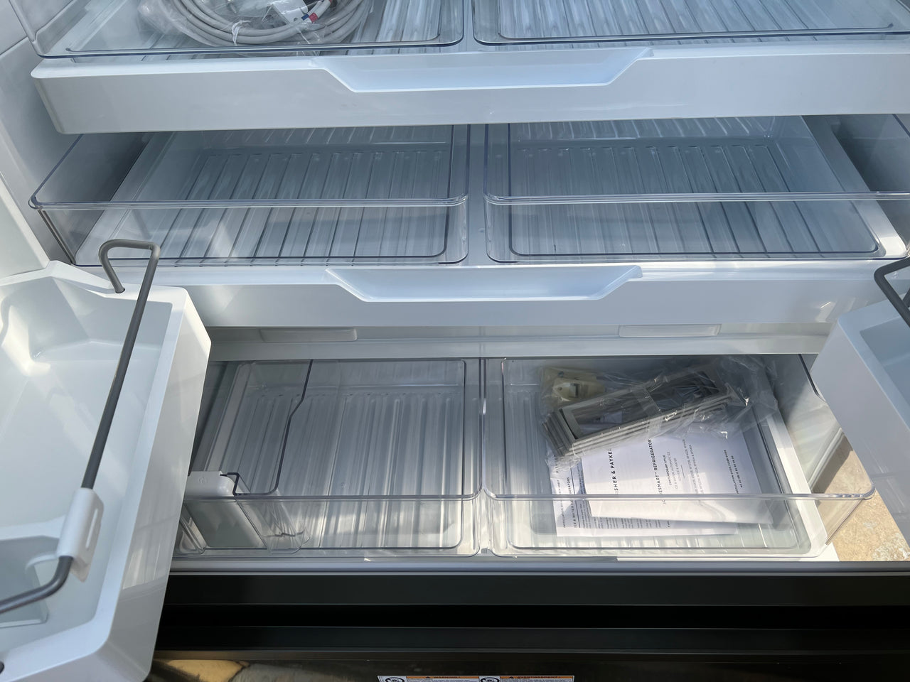 Factory second Fisher & Paykel 569L French Door Refrigerator RF610ANUB5 - Second Hand Appliances Geebung