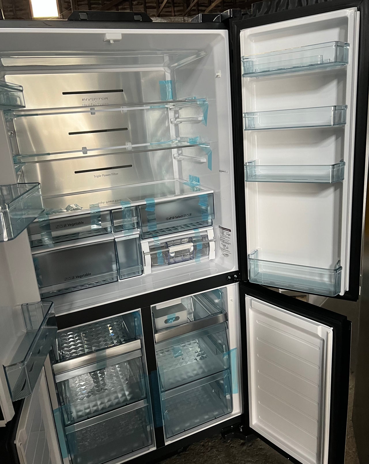 FACTORY SECOND HITACHI 638L FRENCH DOOR INVERTER FRIDGEMATTE GLASS