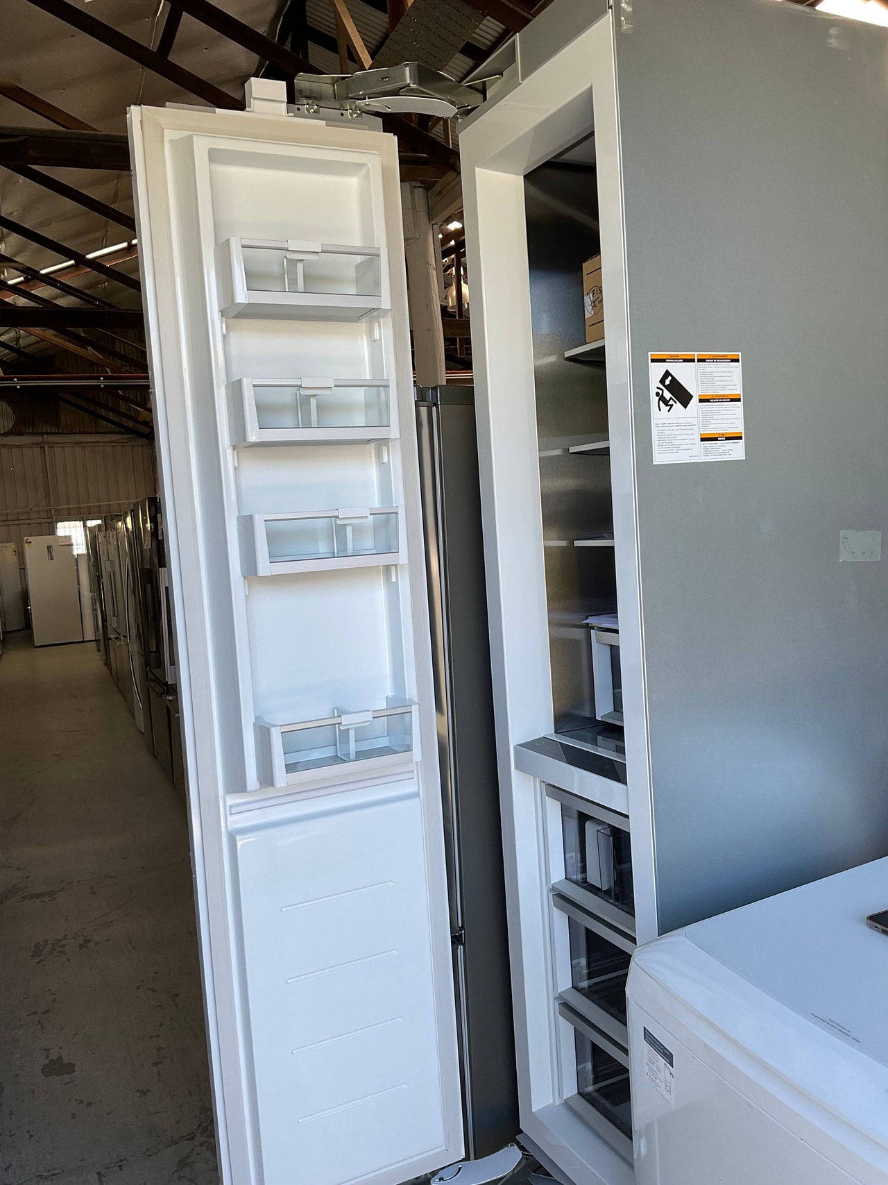 FACTORY SECOND FISHER & PAYKEL RS4621FLJK1 220L INTEGRATED COLUMN FREEZER - Second Hand Appliances Geebung