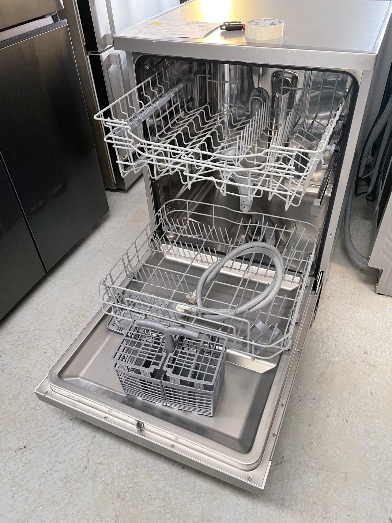 Factory Second Haier Stainless Steel Freestanding Dishwasher HDW13V1S1 - Second Hand Appliances Geebung