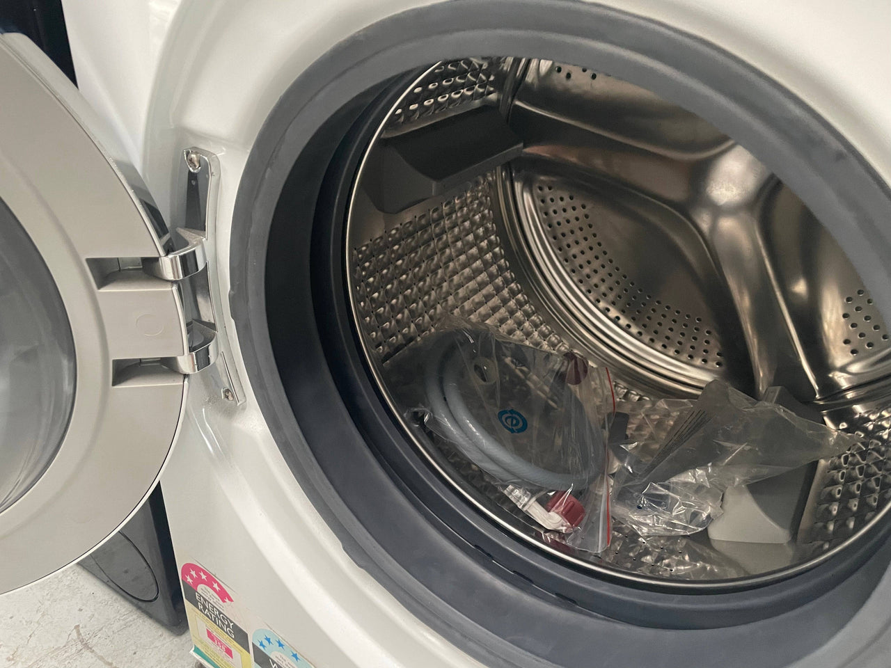 Factory Second Fisher & Paykel 12kg WashSmart Front Load Washing Machine - Second Hand Appliances Geebung