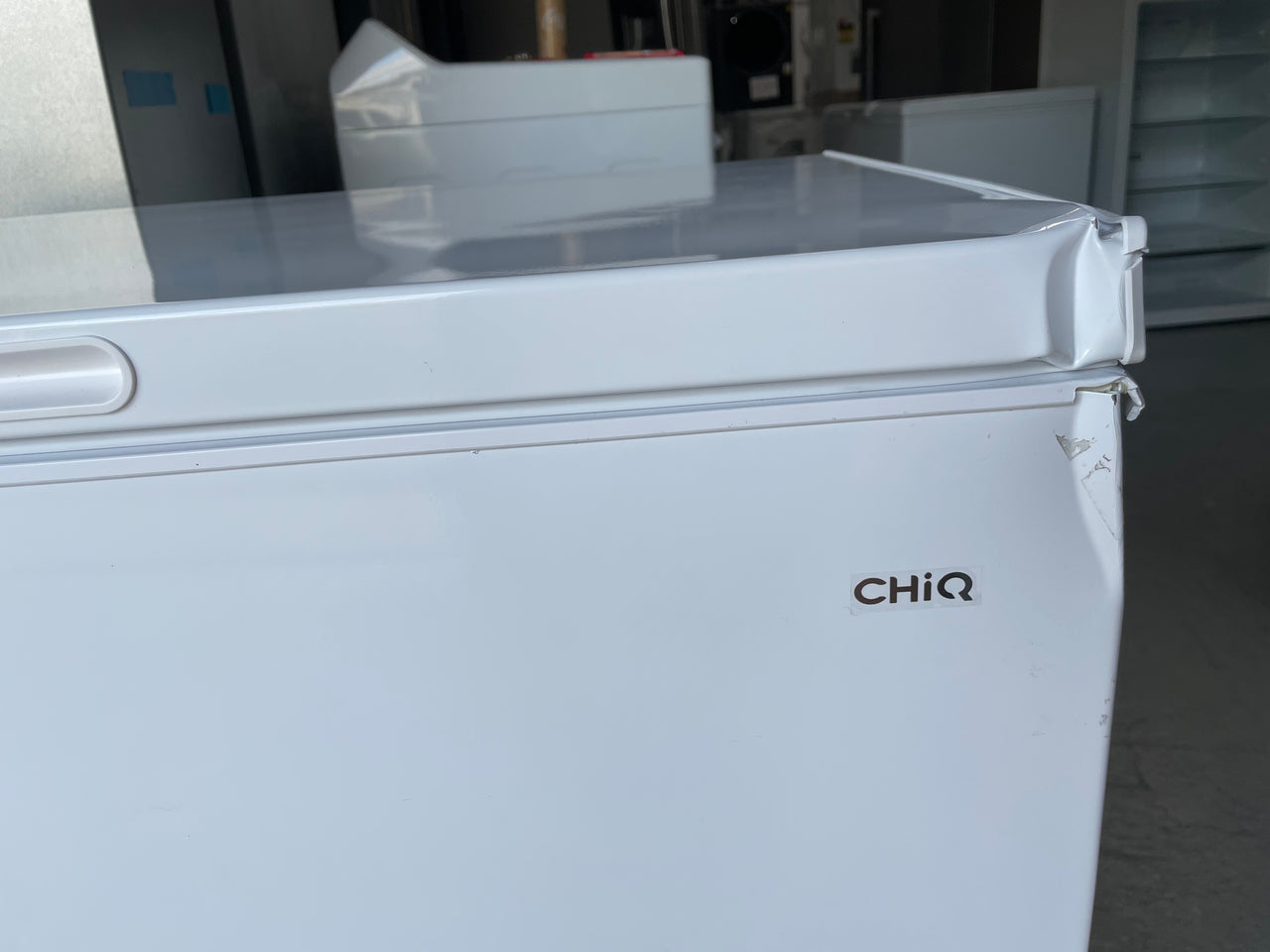 Factory second CHIQ 199 LITRE HYBRID CHEST FREEZER CCF199DW - Second Hand Appliances Geebung