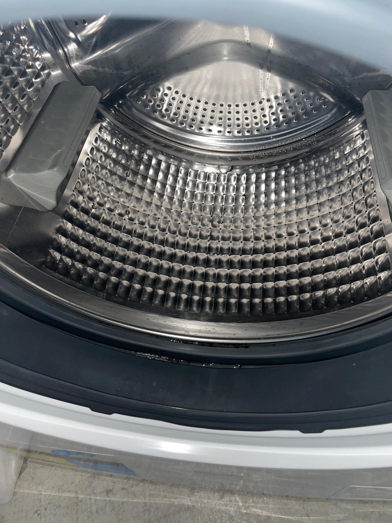 Factory second Fisher & Paykel 10kg Front Load Washing Machine WH1060P1 - Second Hand Appliances Geebung