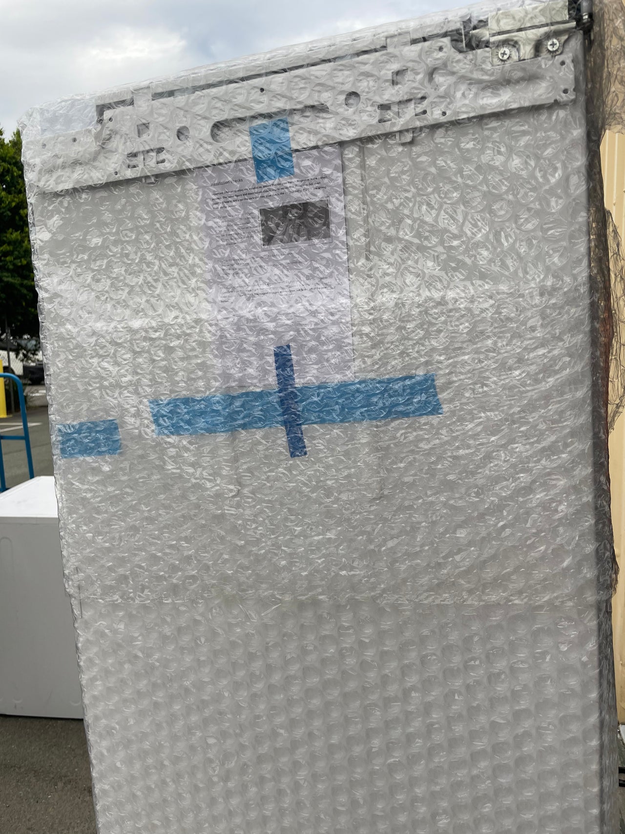 Factory second Fisher & Paykel 236L Integrated Bottom Mount Fridge RB60V18 - Second Hand Appliances Geebung