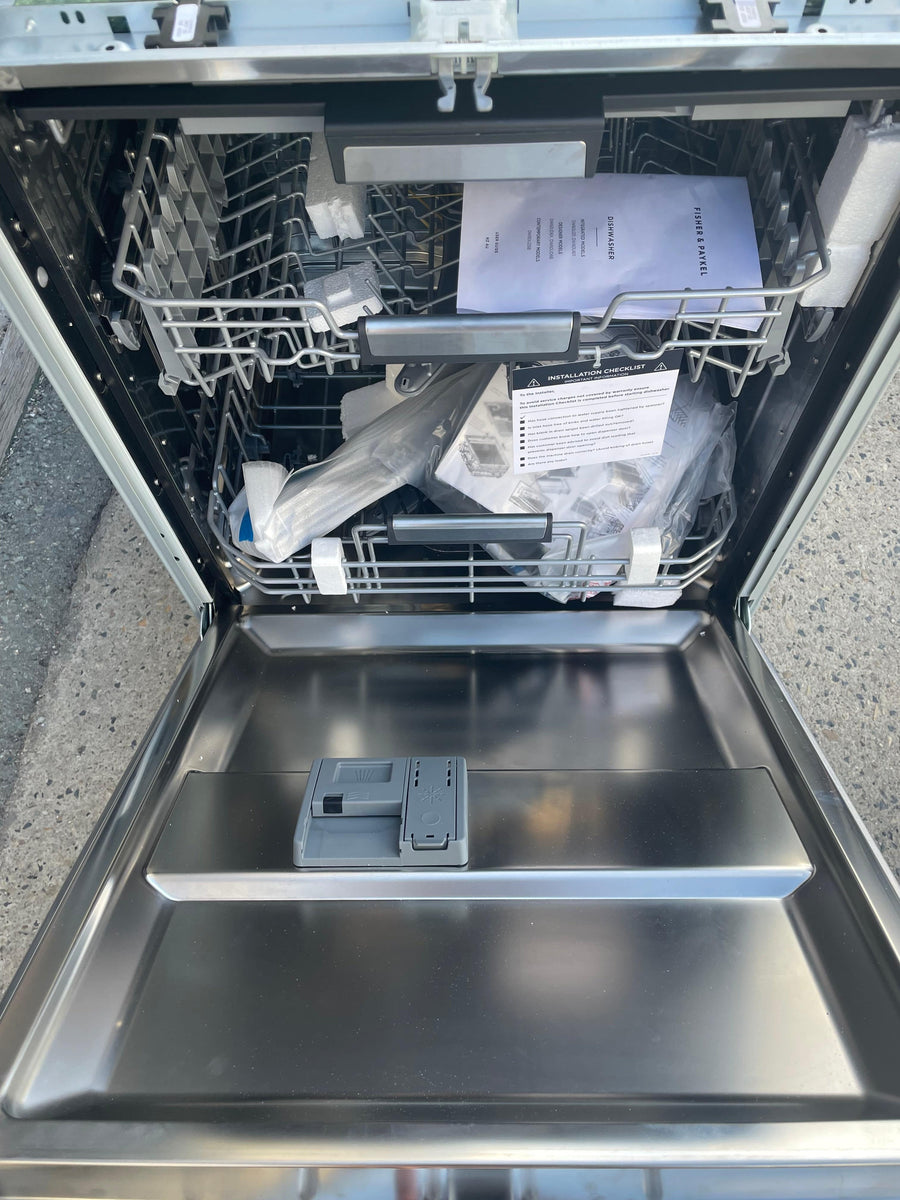 Factory second Fisher&Paykel 60cm under bench dishwasher DW60UZ6B - Second Hand Appliances Geebung