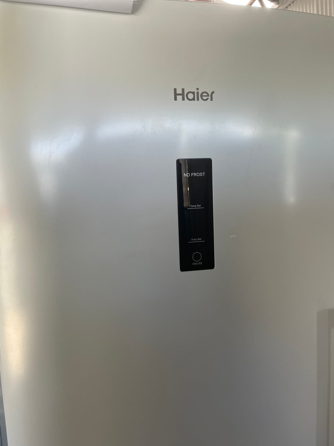 Factory second Haier HVF260WH3-LH 226L Vertical Frost Free Freezer - Second Hand Appliances Geebung