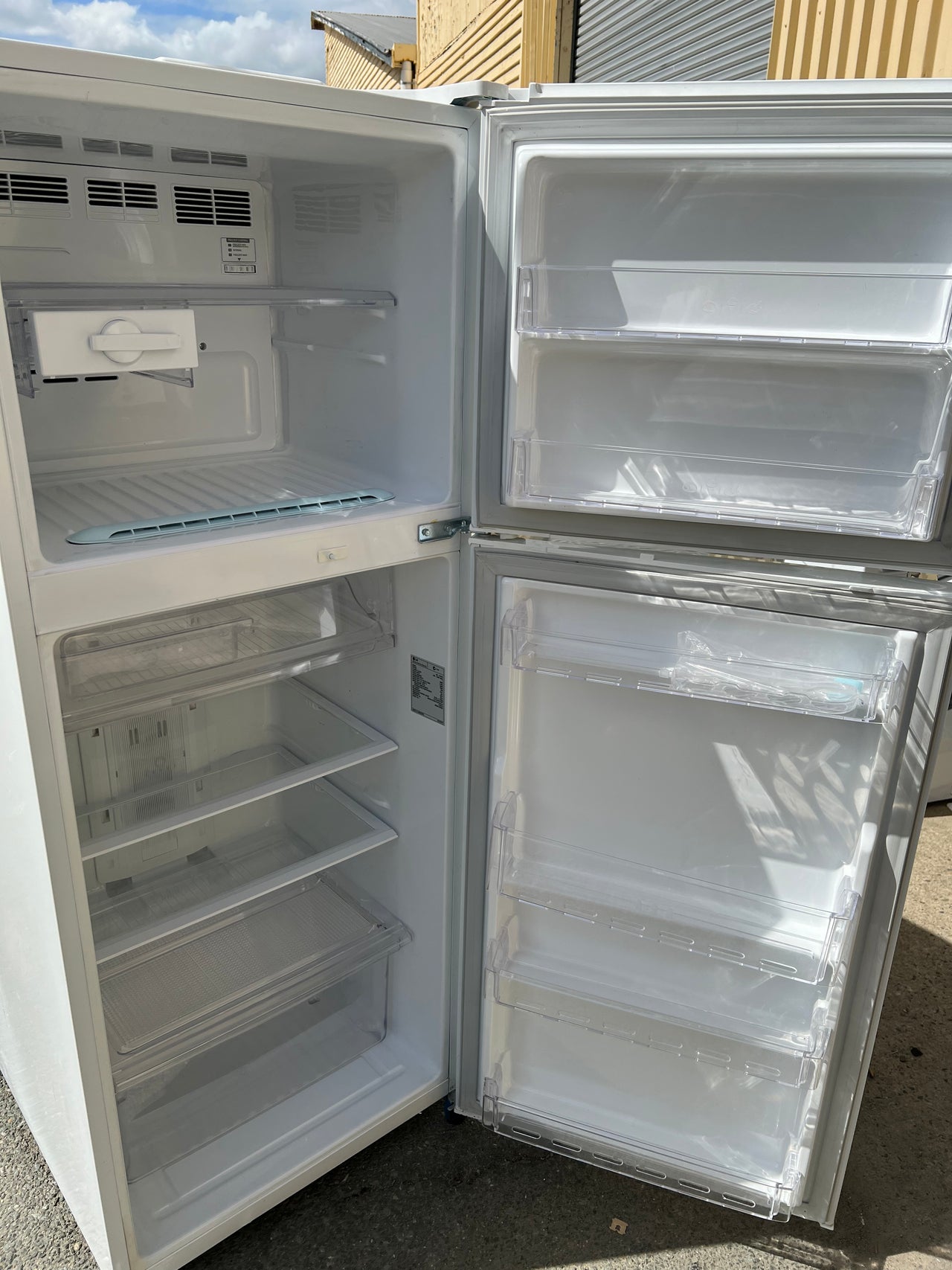 Second hand 315L LG Fridge GN315FW - Second Hand Appliances Geebung