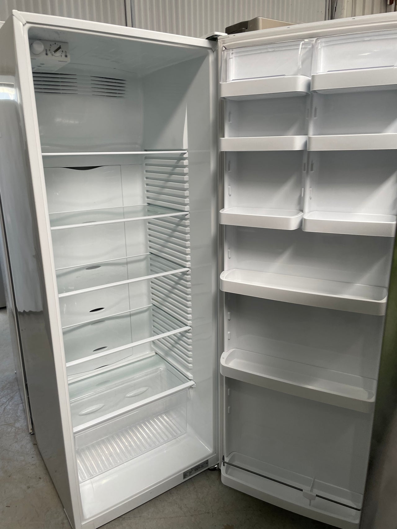 Second hand 451l Fisher&Paykel Upright Fridge E450R - Second Hand Appliances Geebung