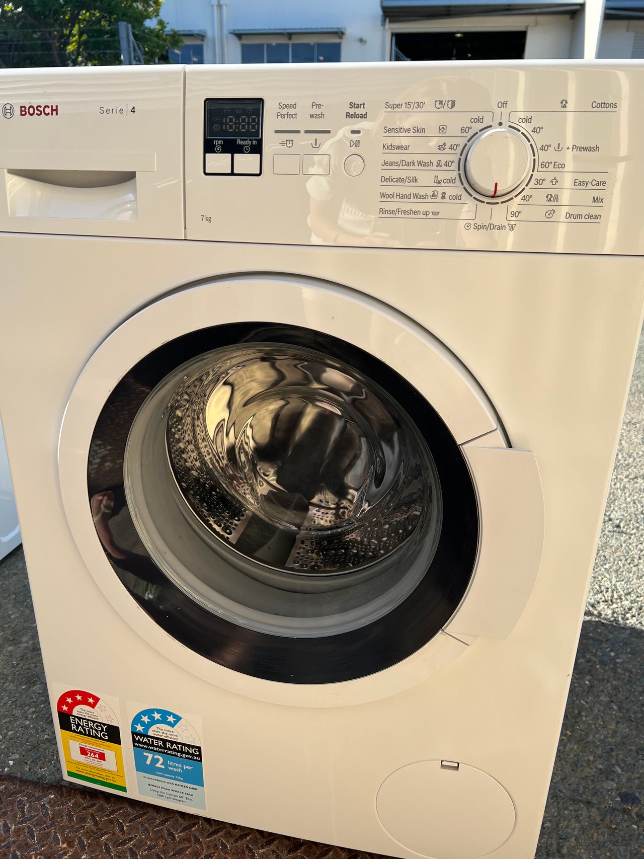Second hand Bosch WAK24162AU 7kg Serie 4 Front Load Washing Machine - Second Hand Appliances Geebung