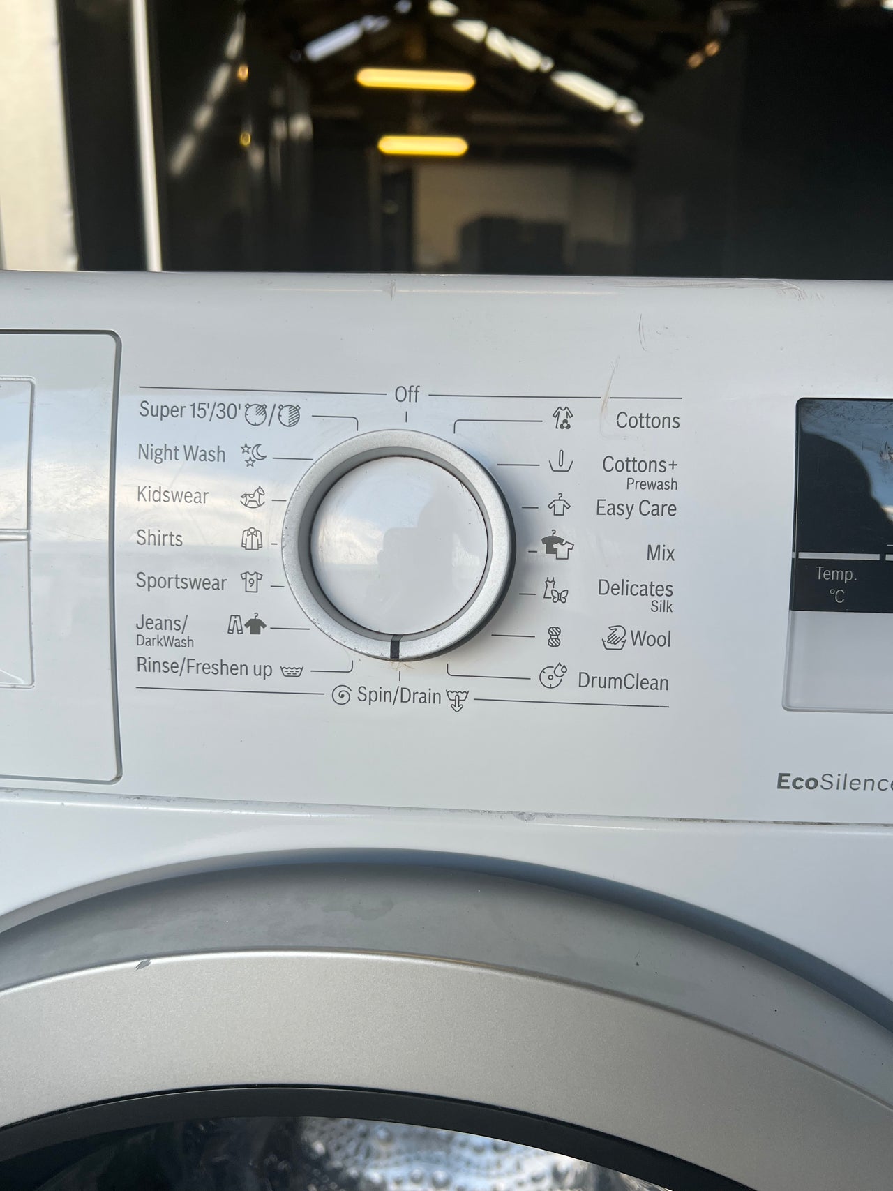 Second hand Bosch WAT24220AU 8kg Serie 6 Front Load Washing Machine - Second Hand Appliances Geebung